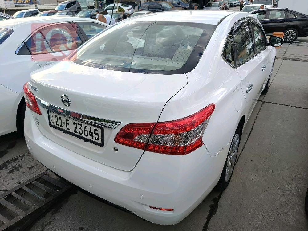 نیسان سێنترا